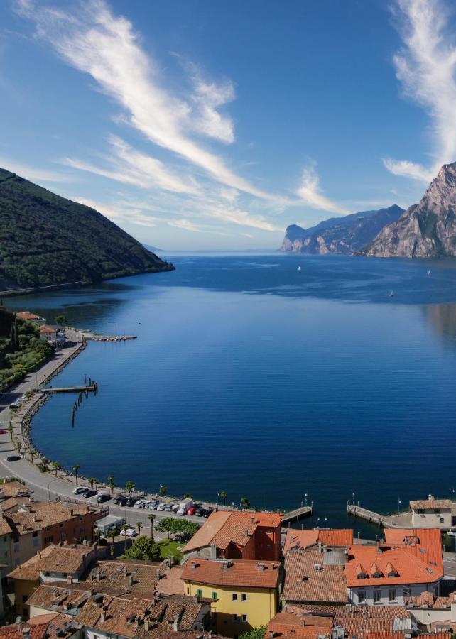 Le Calle Holiday Apartments Torbole Sul Garda Exterior foto